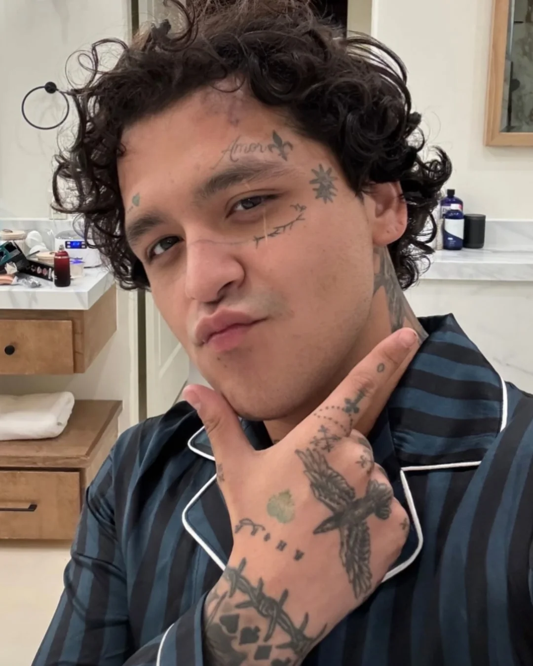 Nodal se Encuentra con su Doble