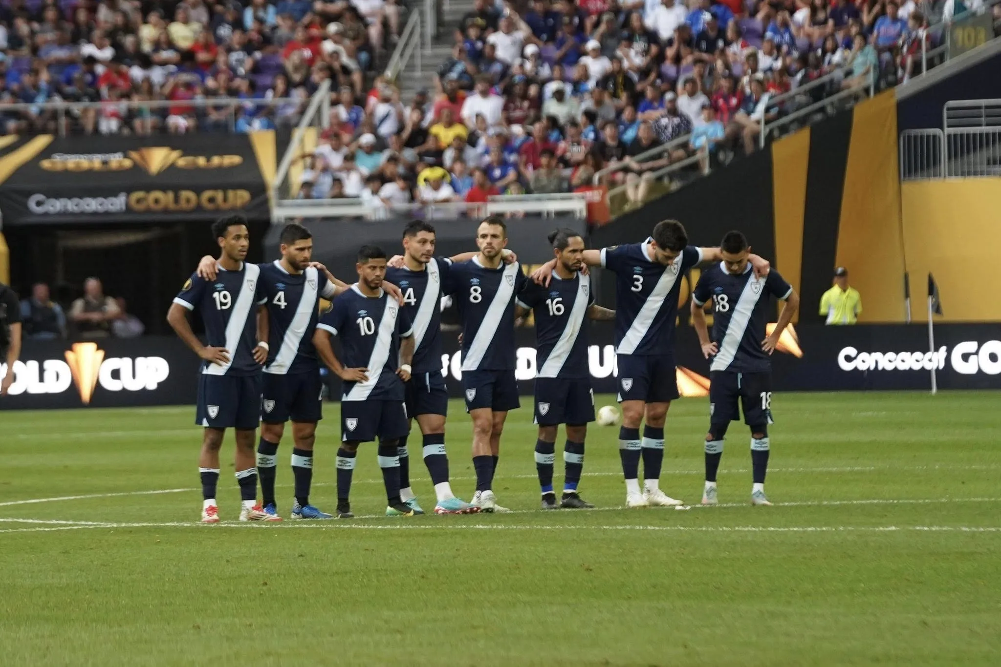 La Bicolor derrota a Canadá en un vibrante duelo